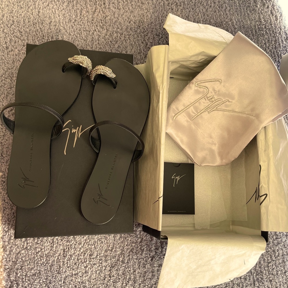 Giuseppe Zanotti Alligator Toe Flats